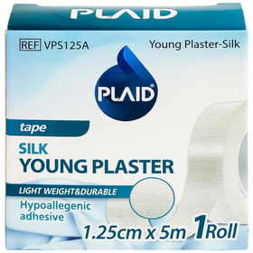 Băng keo cuộn lụa Young Plaster-Silk 5cm x 5m cố định ống truyền dẫn, dán lên gạc cố định vết thương (1 cuộn)