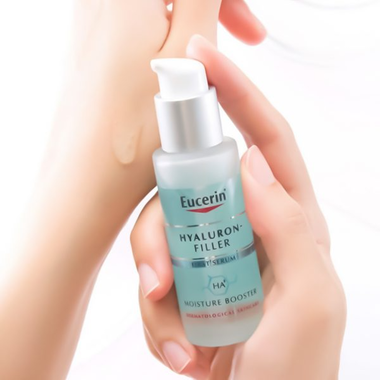 Tinh chất cấp ẩm và ngăn ngừa lão hóa Eucerin Moisture Booster 30ml